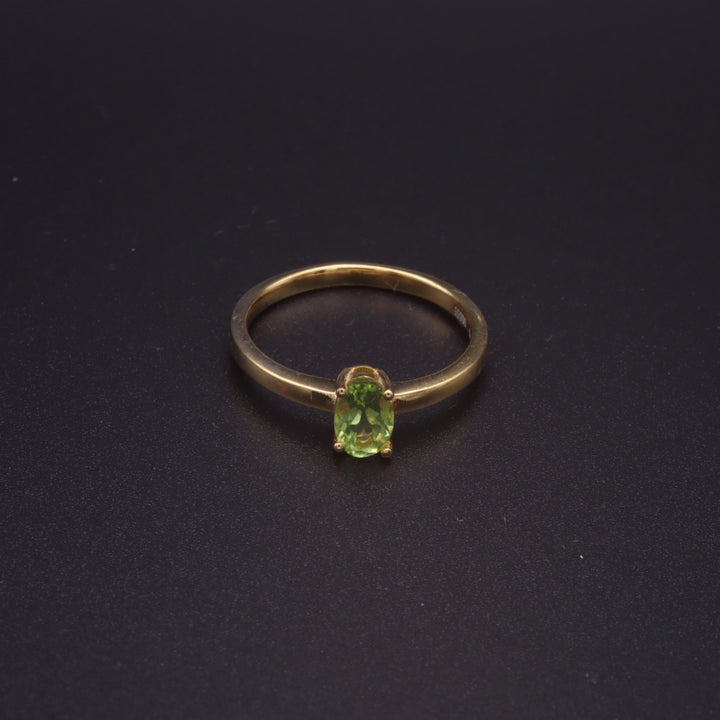 Queen Peridot Ring
